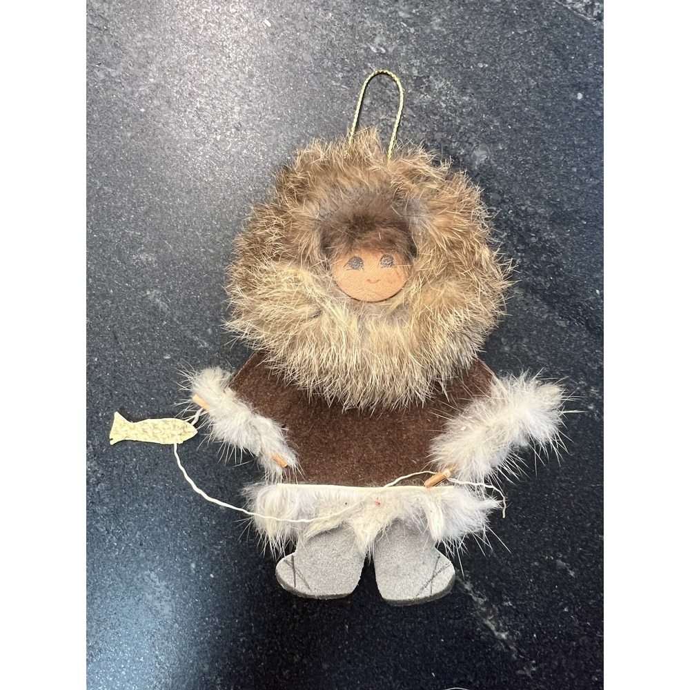 Norma Daniels Signed 1996 Eskimo Inuit Fur Felt Christmas‎ Ornament